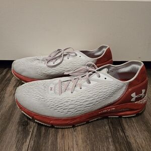Under Armour Wisconsin Badgers HOVR Sonic 3 Red White Shoes - Size 12